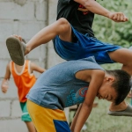 Игровой автомат The Dog House с яркими символами и интерфейсом